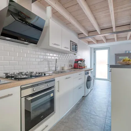 Domaine En Castanet בית נופש *